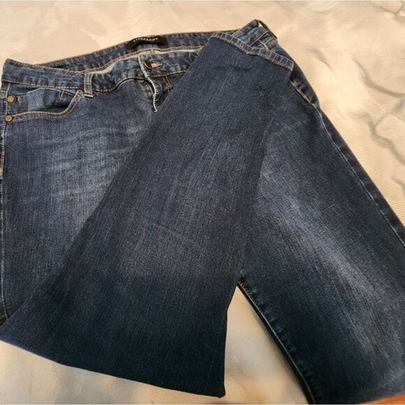 Liverpool Like New Jeans. Skinny Capri. Stretch. Size 14. - Picture 2 of 12